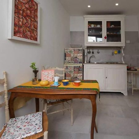 コンヴェルサーノLa Petite Maisonアパートメント エクステリア 写真